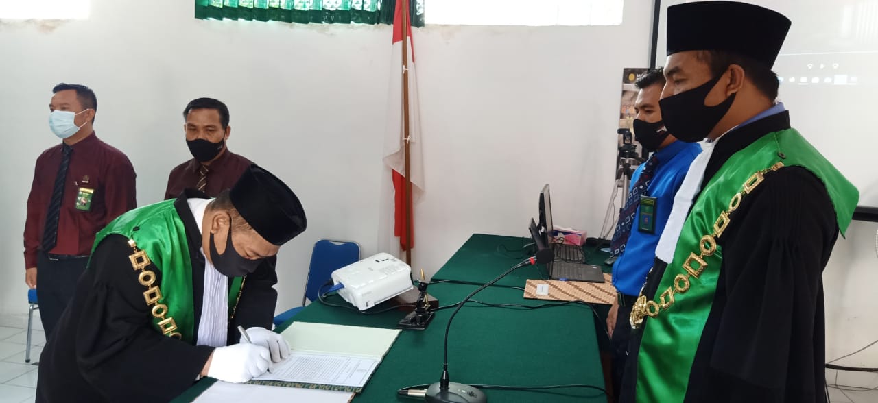 2. Pengambilan Sumpah Jabatan Dan Pelantikan Wakil Ketua Ach. Zakiyuddin.jpeg