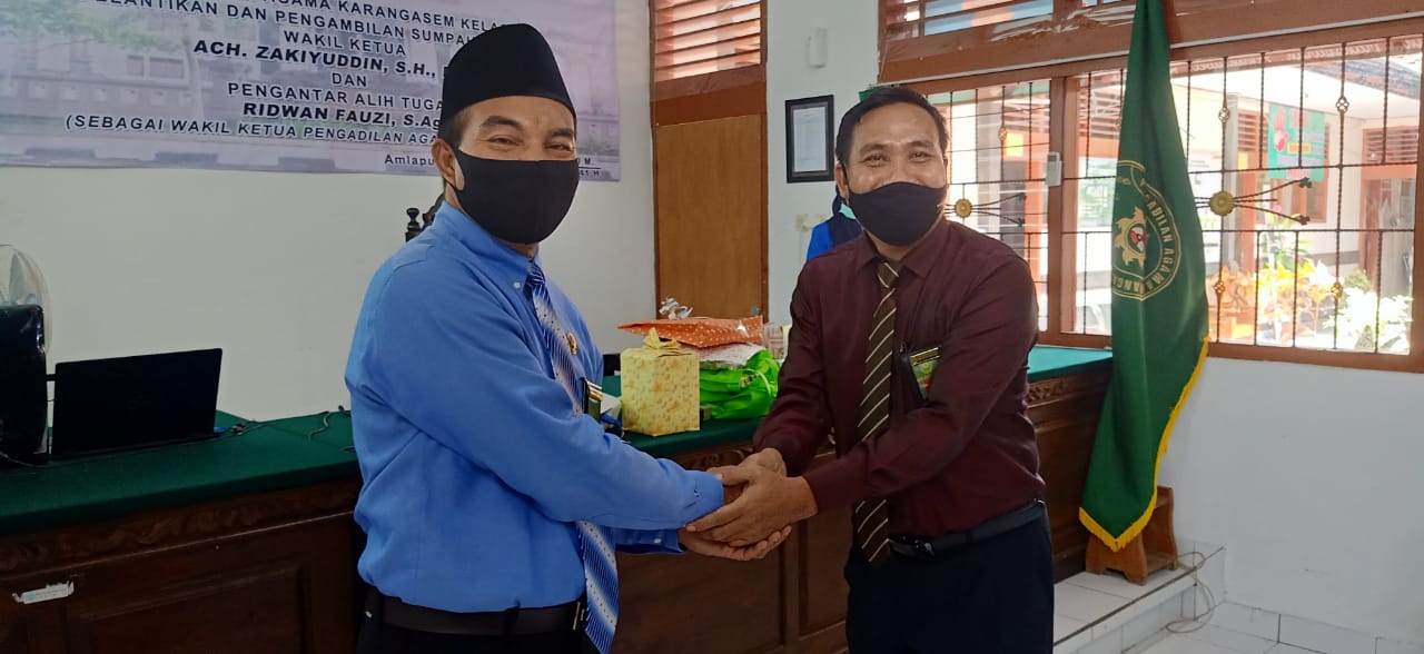 2. Perpisahan H. Ridwan Fauzi