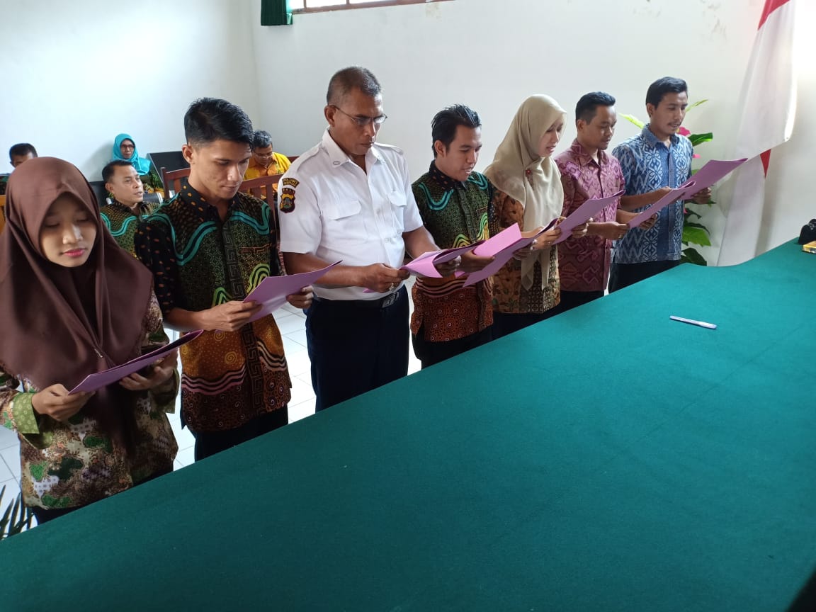 pembacaan pakta integritas honorer 1 1